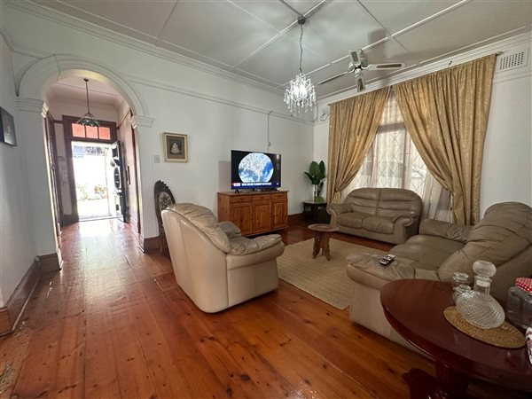 3 Bedroom House 3 Bedroom House