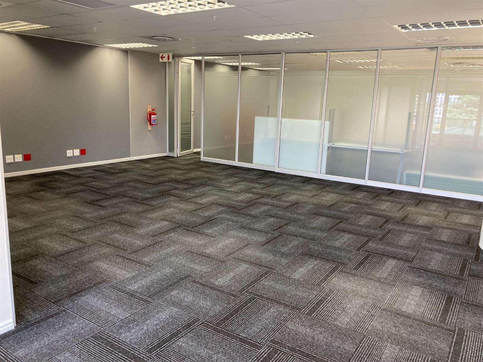 355  m² Commercial space in Sandown photo number 6