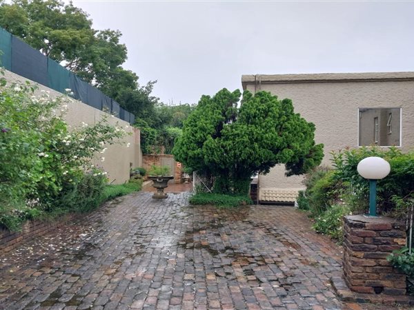 3 Bedroom Townhouse 3 Bedroom Townhouse