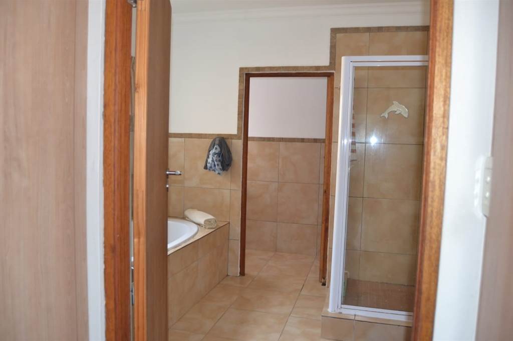 4 Bed House in Monte Christo photo number 14