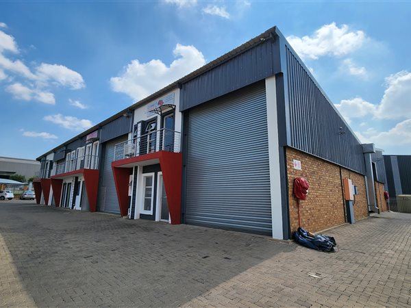150  m² Industrial space in Chloorkop