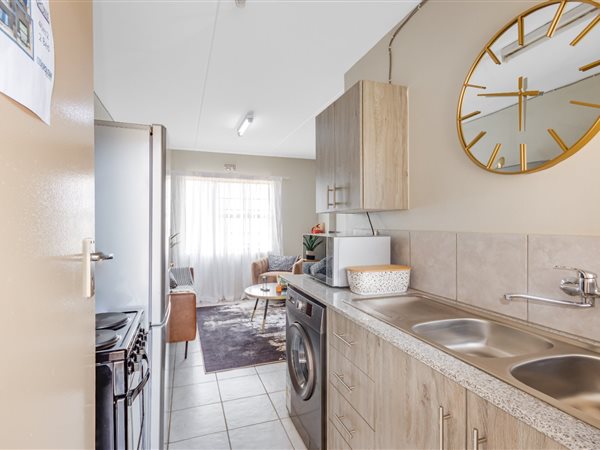 2 Bedroom House 2 Bedroom House