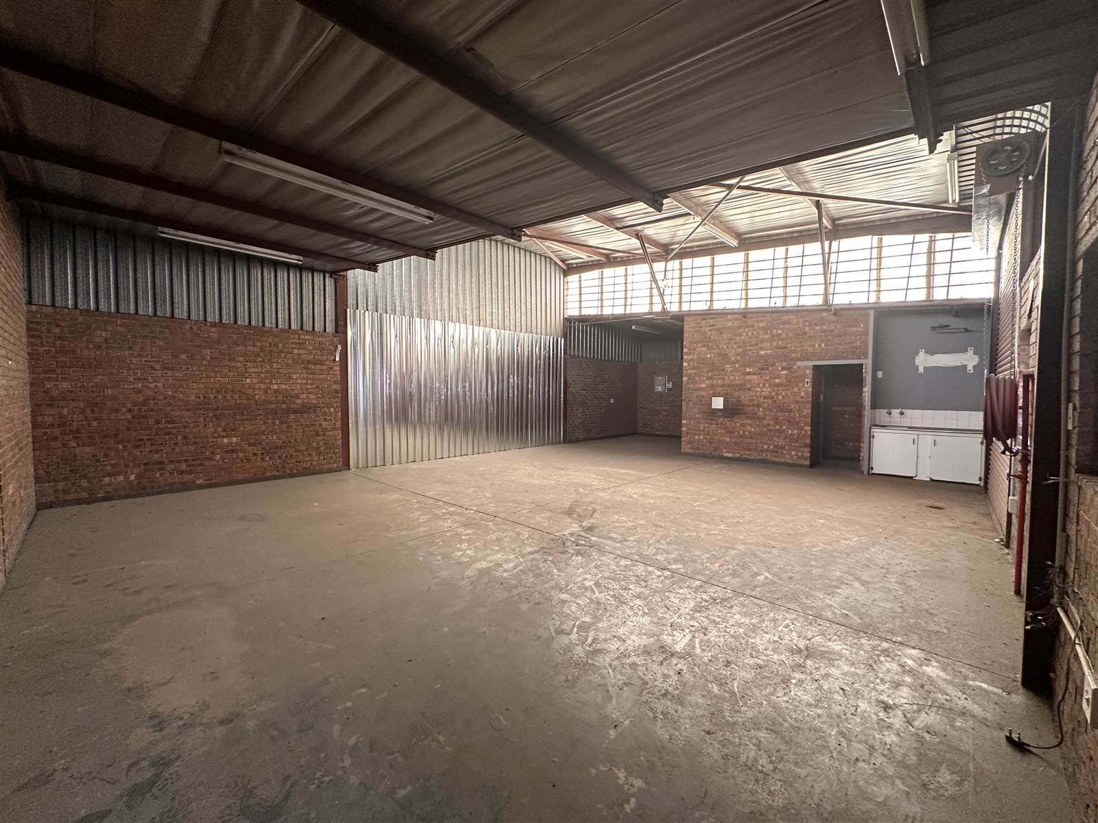 187  m² Industrial space in Wadeville photo number 3