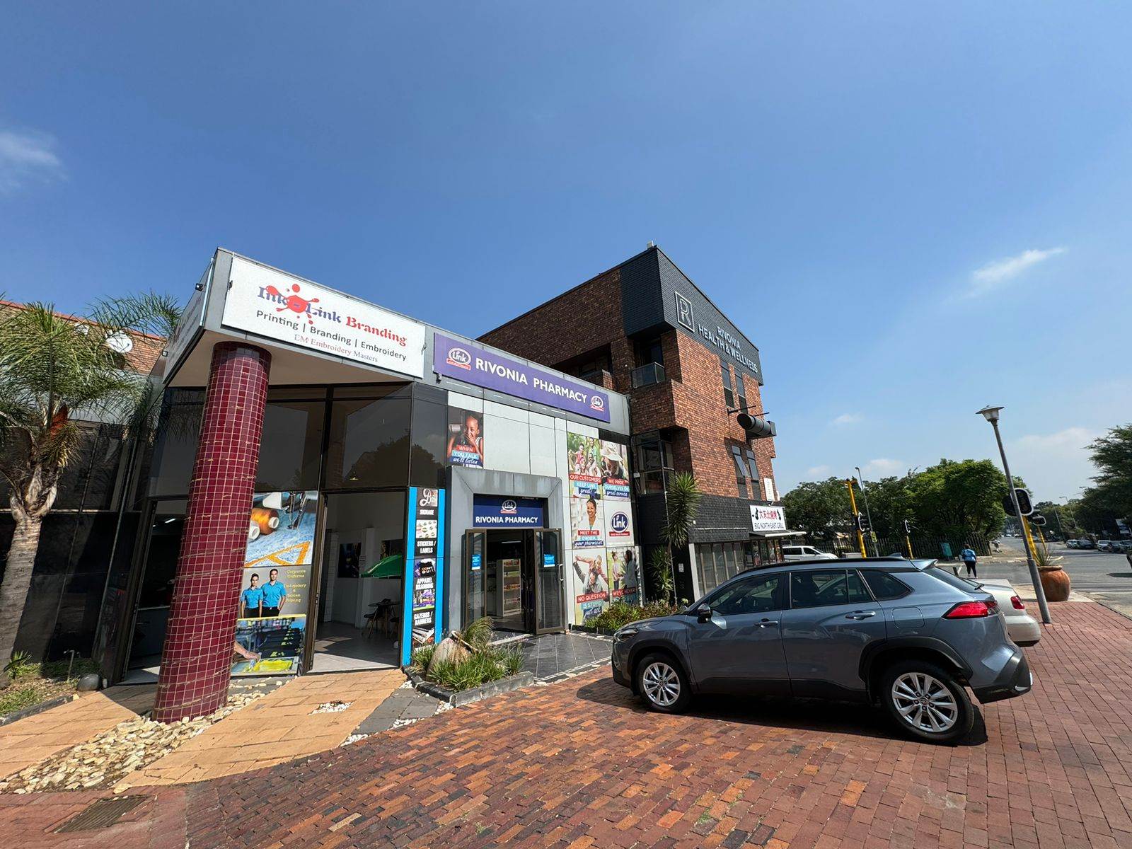 240  m² Commercial space in Rivonia photo number 4