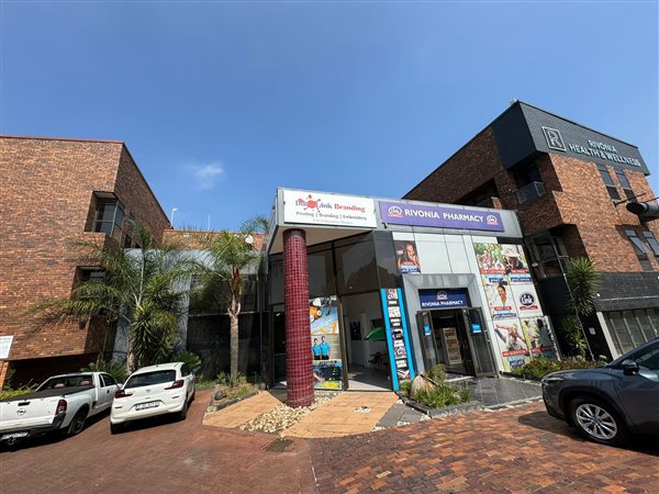 240  m² Commercial space in Rivonia