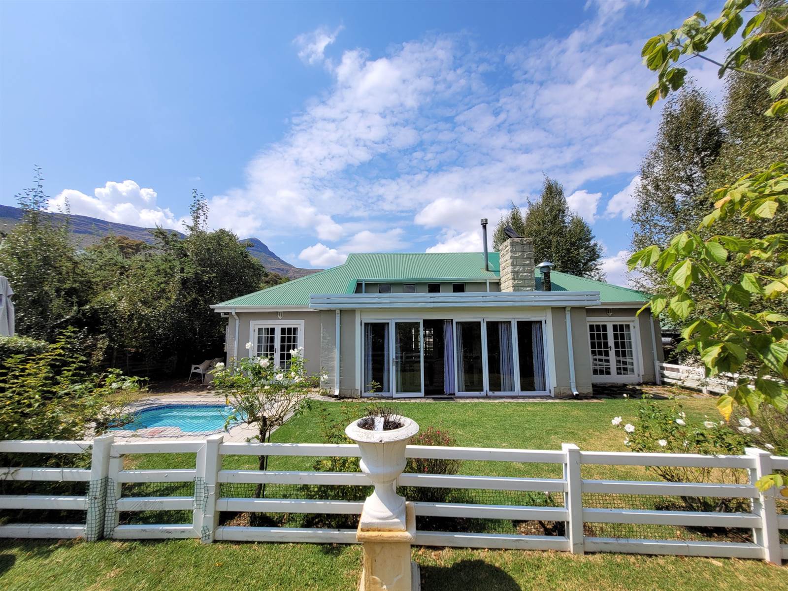 3 Bed House in Clarens photo number 26
