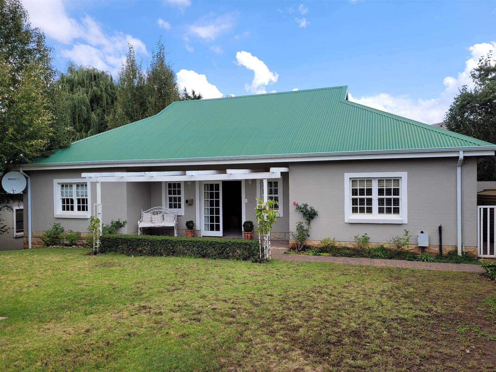 3 Bed House in Clarens photo number 28