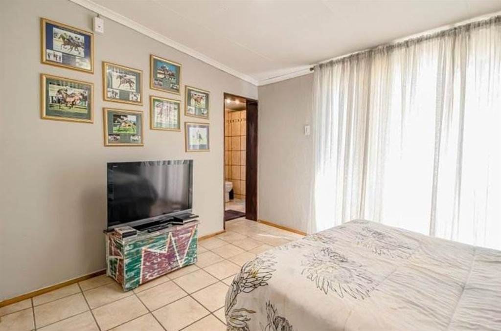 10 Bed House in Zesfontein AH photo number 30
