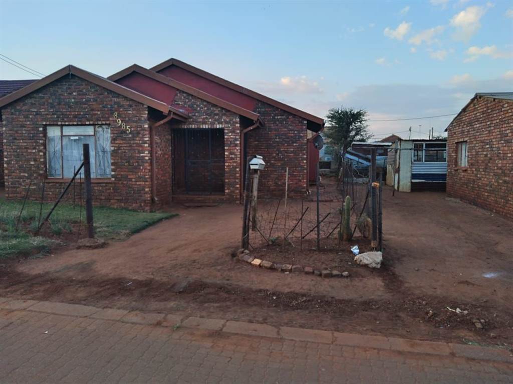 2 Bed House in Ikageng photo number 26