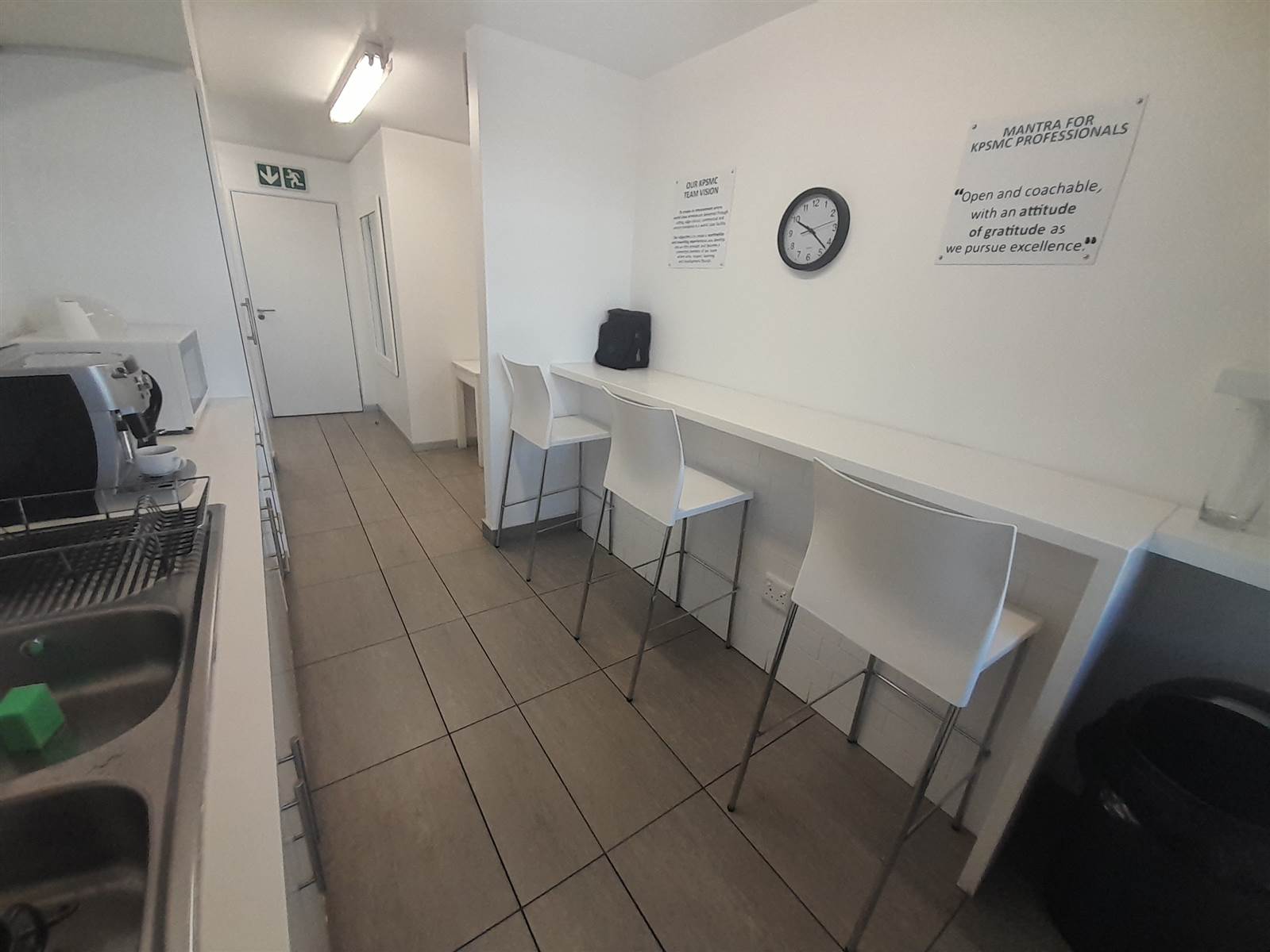 14  m² Commercial space in Stamford Hill photo number 8