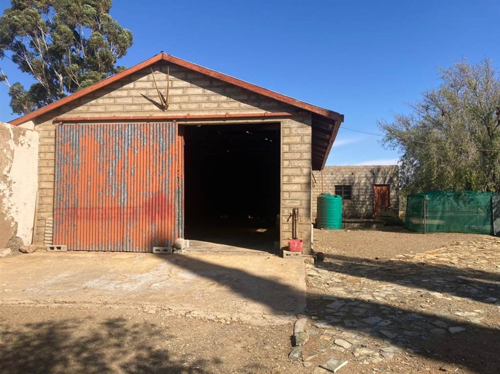 8125 ha Farm in Loeriesfontein photo number 21