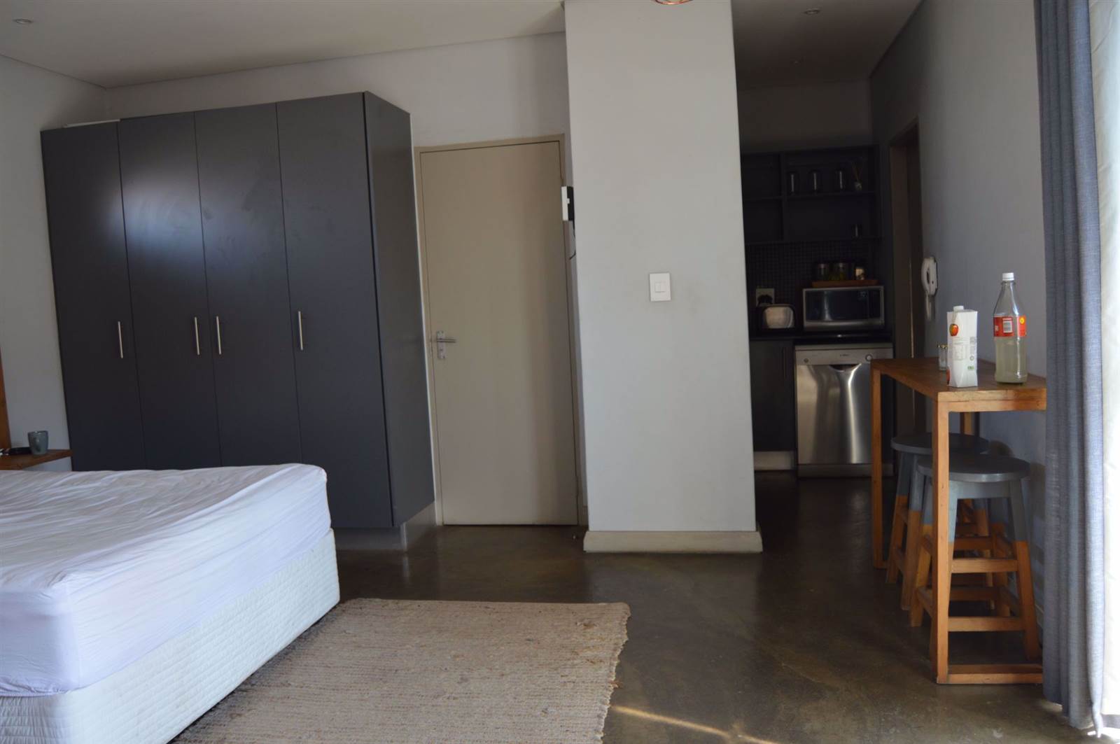 1 Bed Apartment in Maboneng Precinct photo number 7