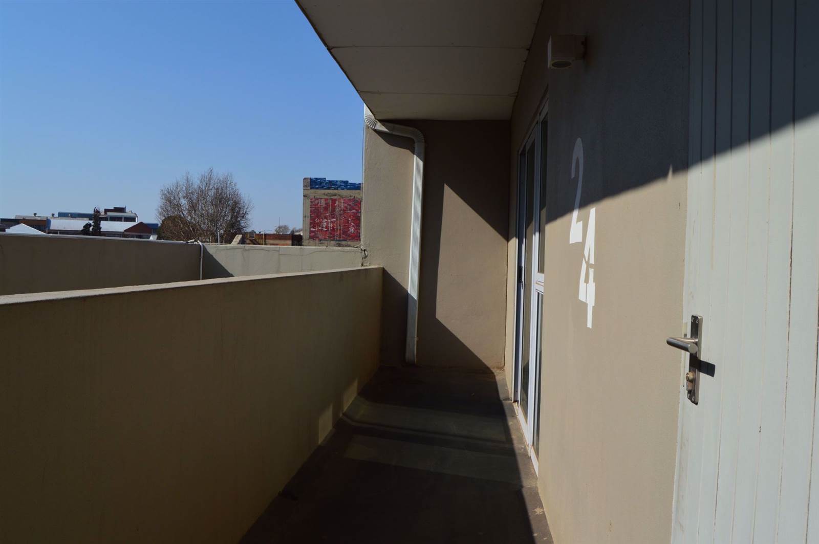 1 Bed Apartment in Maboneng Precinct photo number 27