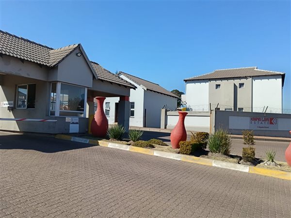 2 Bedroom Townhouse 2 Bedroom Townhouse