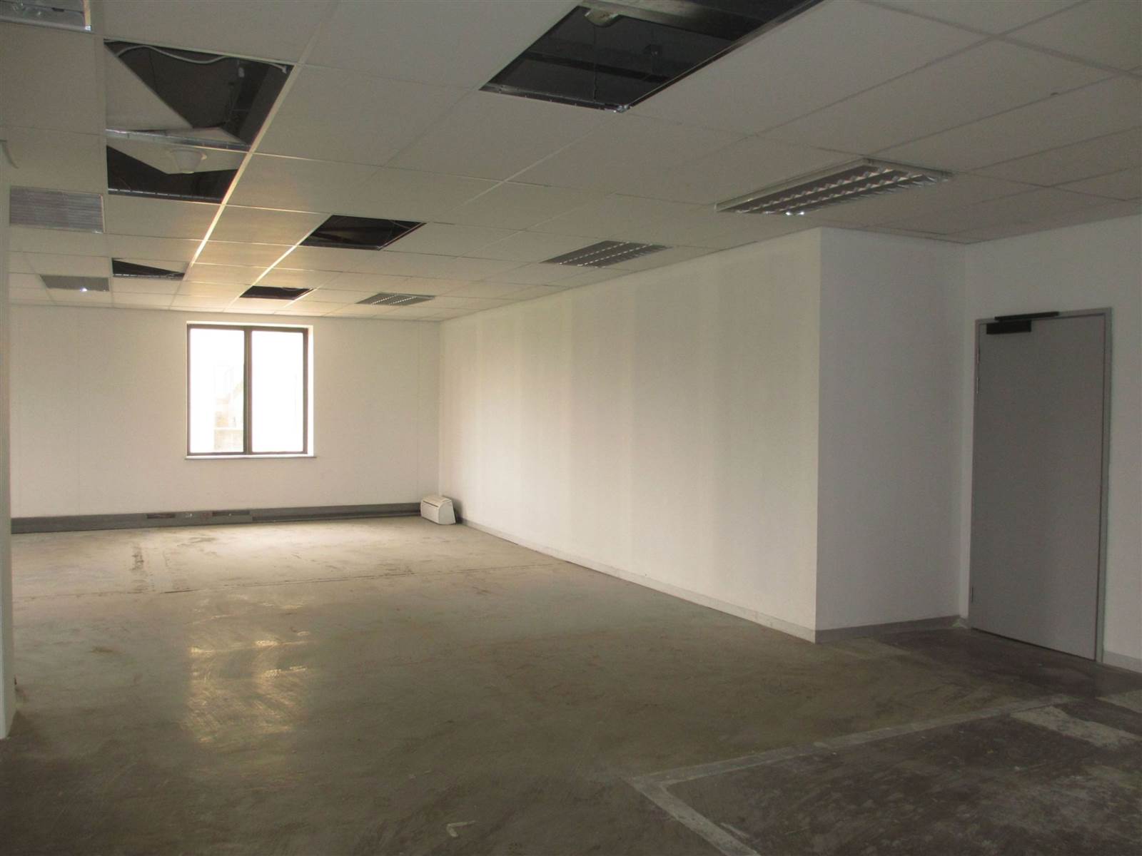 154  m² Commercial space in Fourways photo number 9