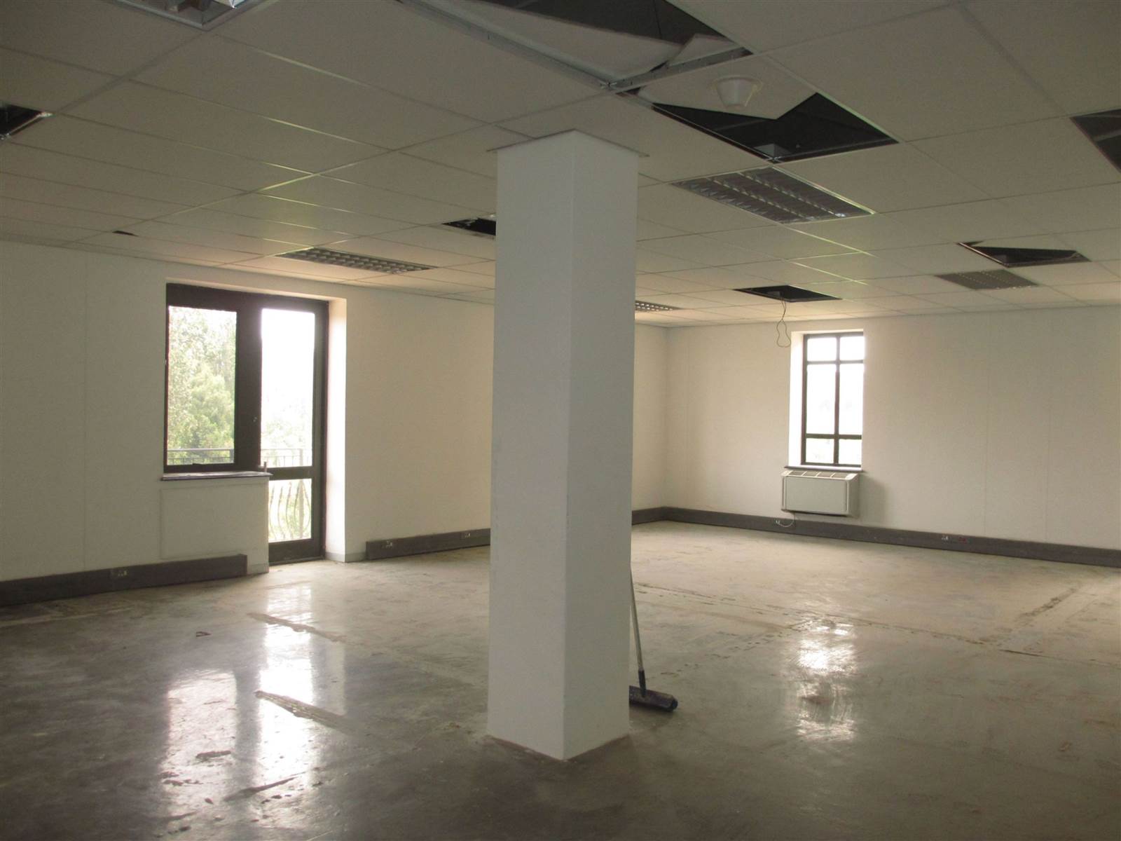 154  m² Commercial space in Fourways photo number 10