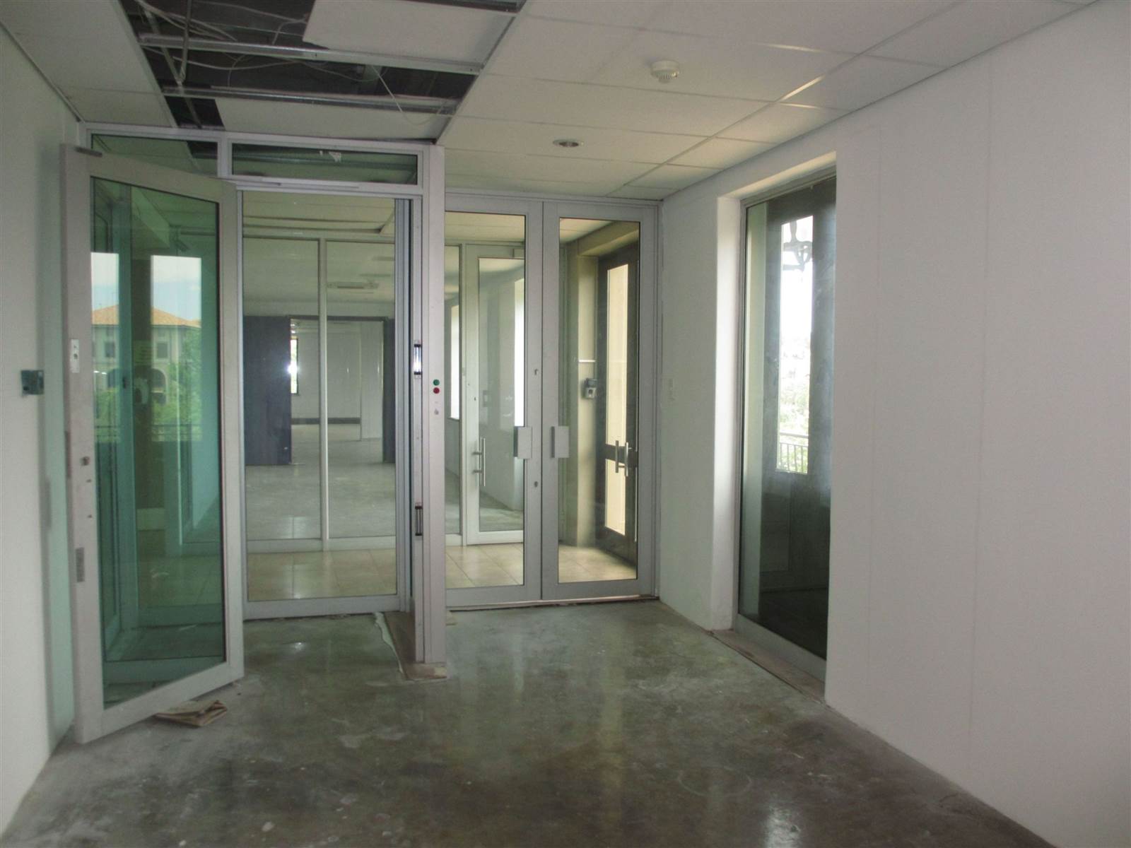 154  m² Commercial space in Fourways photo number 8