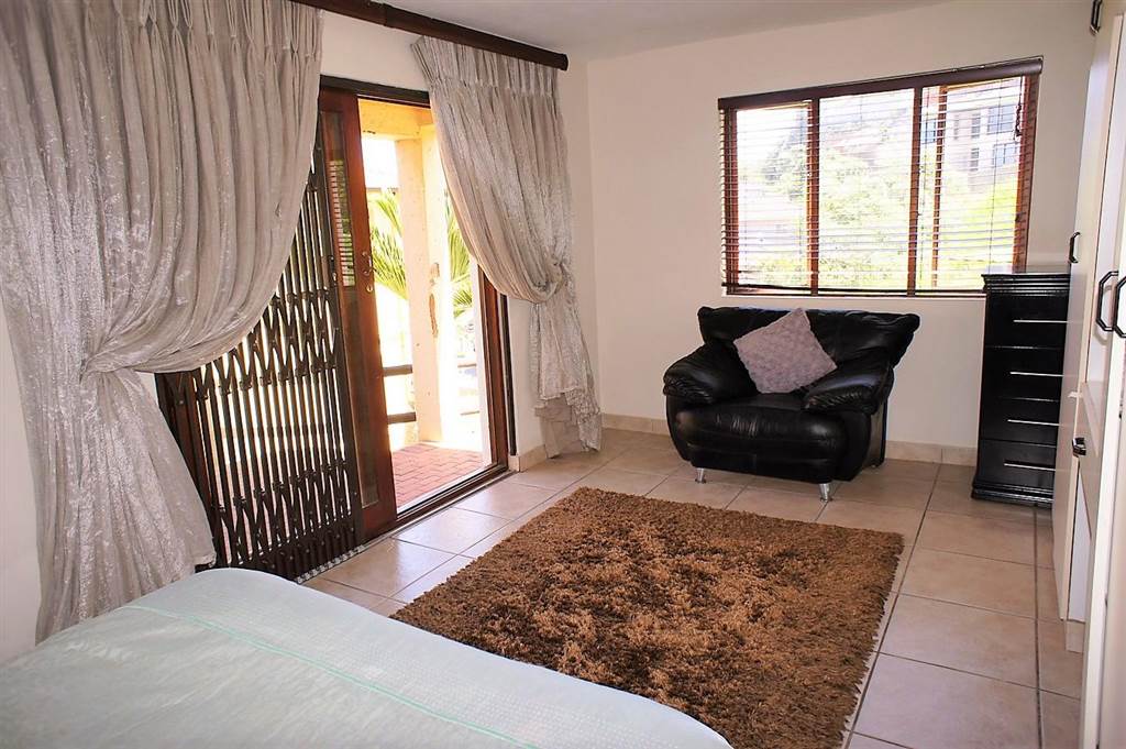 4 Bed Townhouse in Ballito photo number 5