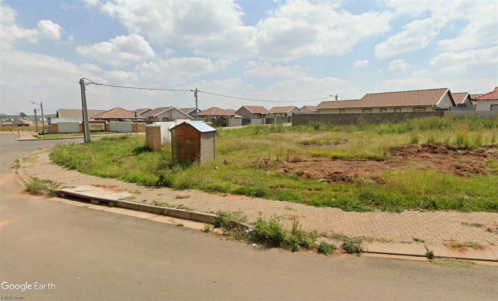 867 m² Land available in Lenasia South photo number 1