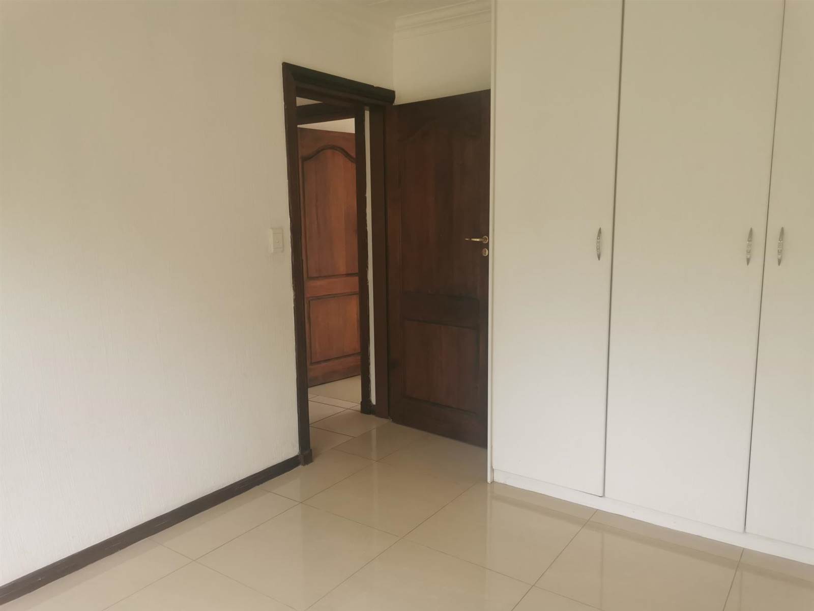 2 Bed Apartment in Amorosa photo number 13