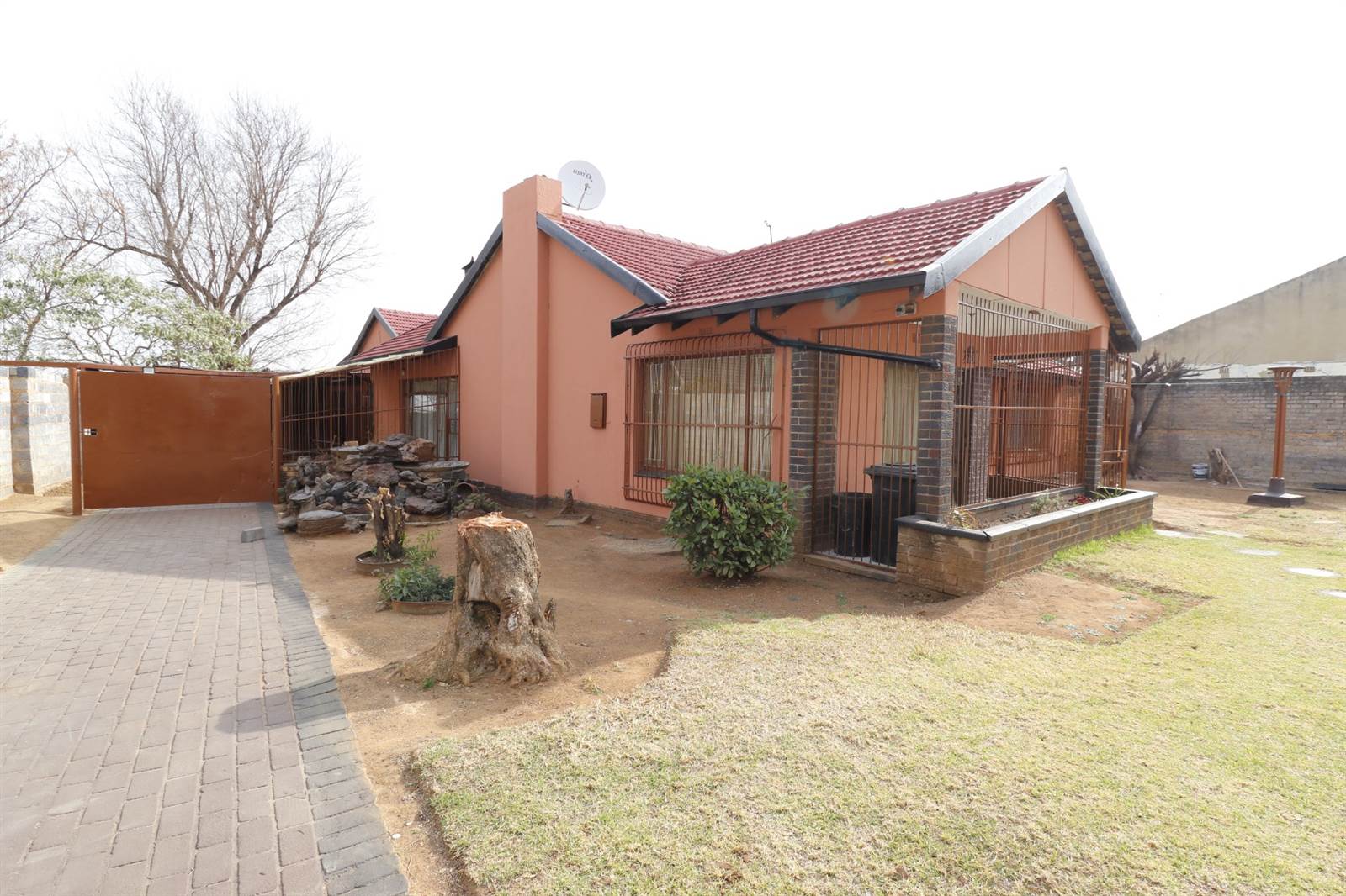 4 Bed House in Modder East photo number 1