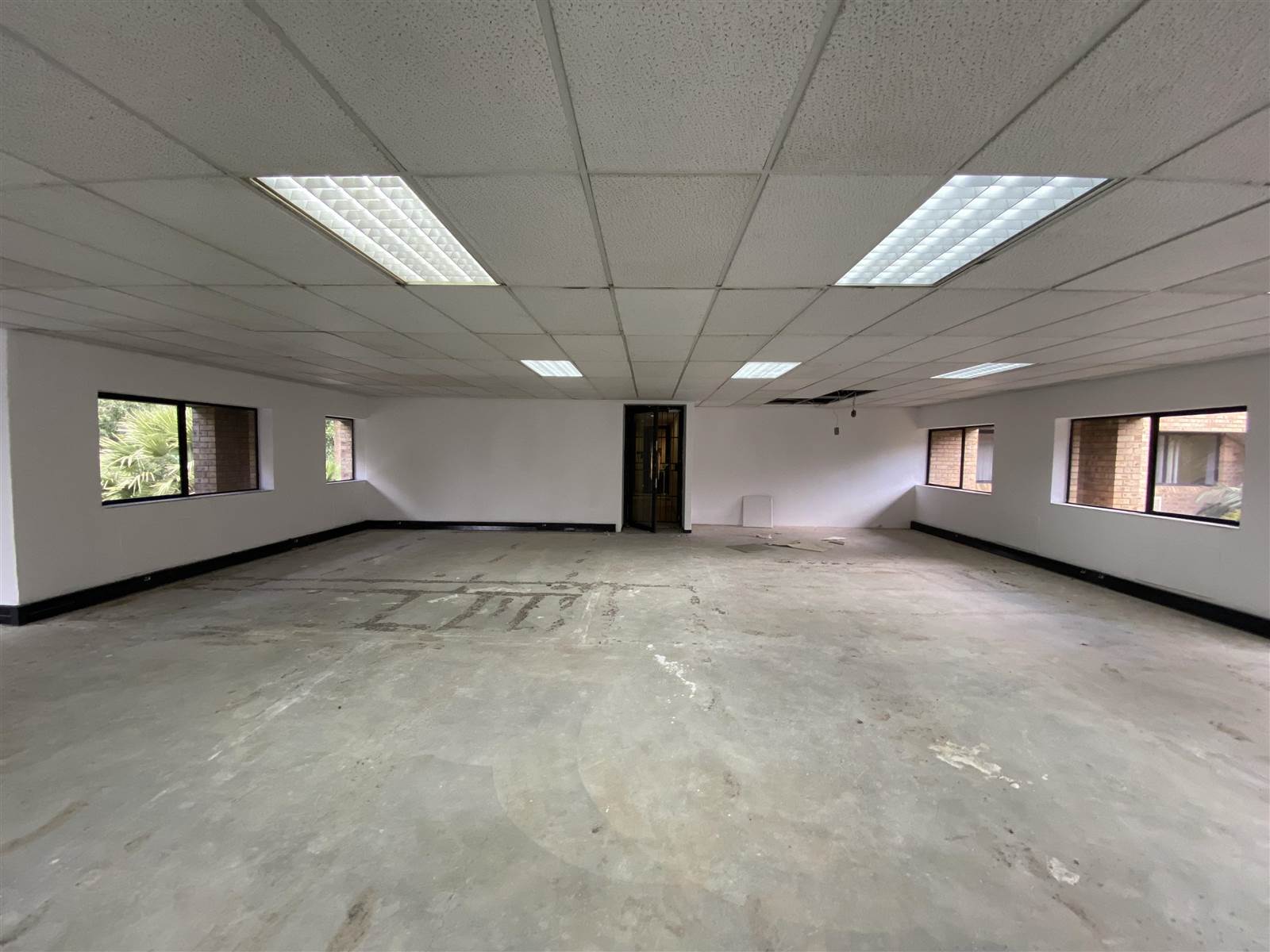 238  m² Commercial space in Morningside photo number 14