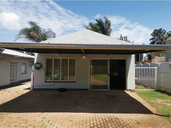 2 Bed Garden Cottage