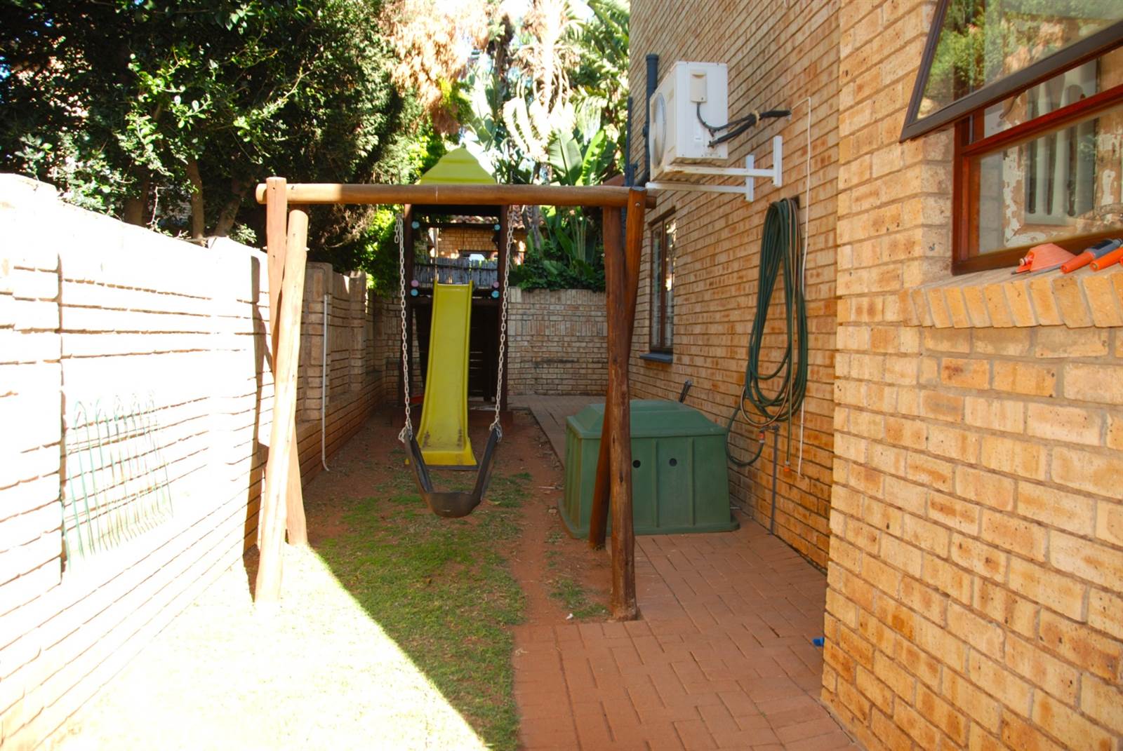 3 Bed Townhouse in Ruimsig photo number 25