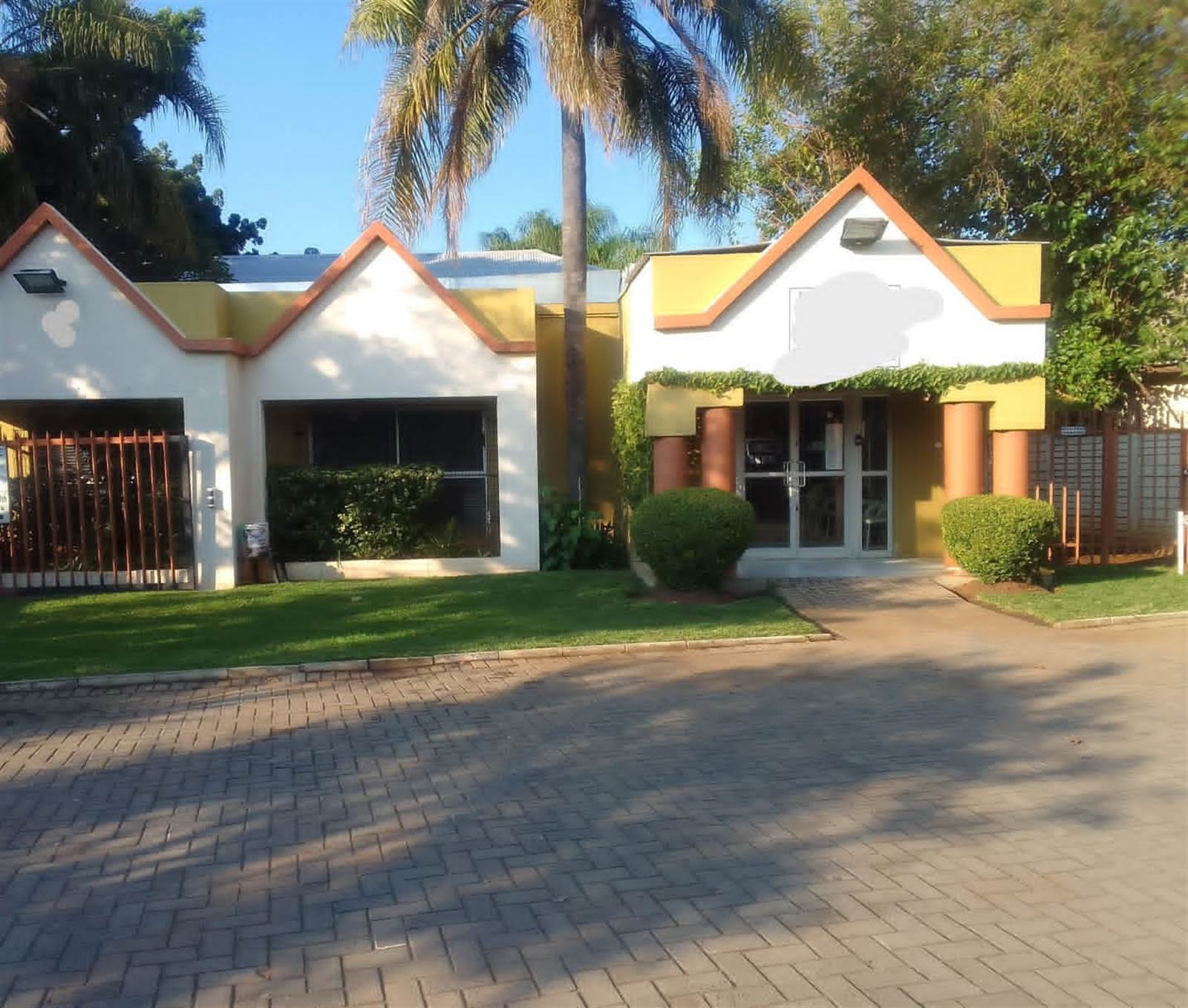 315  m² Commercial space in Rustenburg Central photo number 1