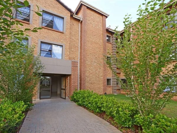 1 Bed Apartment in Brentwood Park