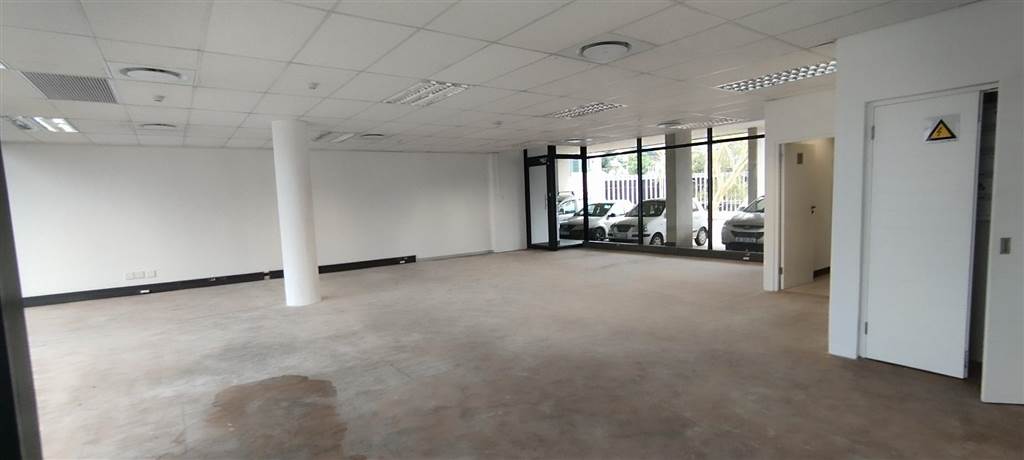 122.4  m² Office Space in Berea West photo number 2