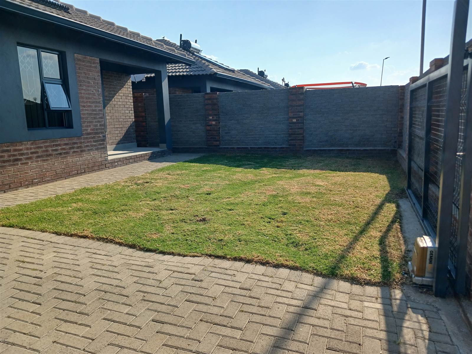 3 Bed House in Suidheuwel photo number 16