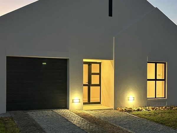 2 Bedroom House 2 Bedroom House