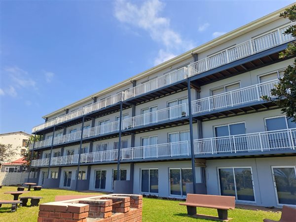 2 Bed Apartment in Freeland Park