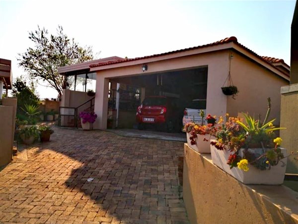 2 Bed House in Kungwini Country Estate