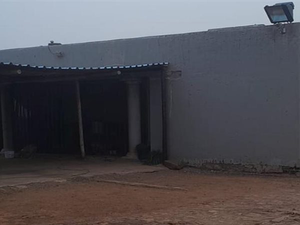 2 Bedroom House