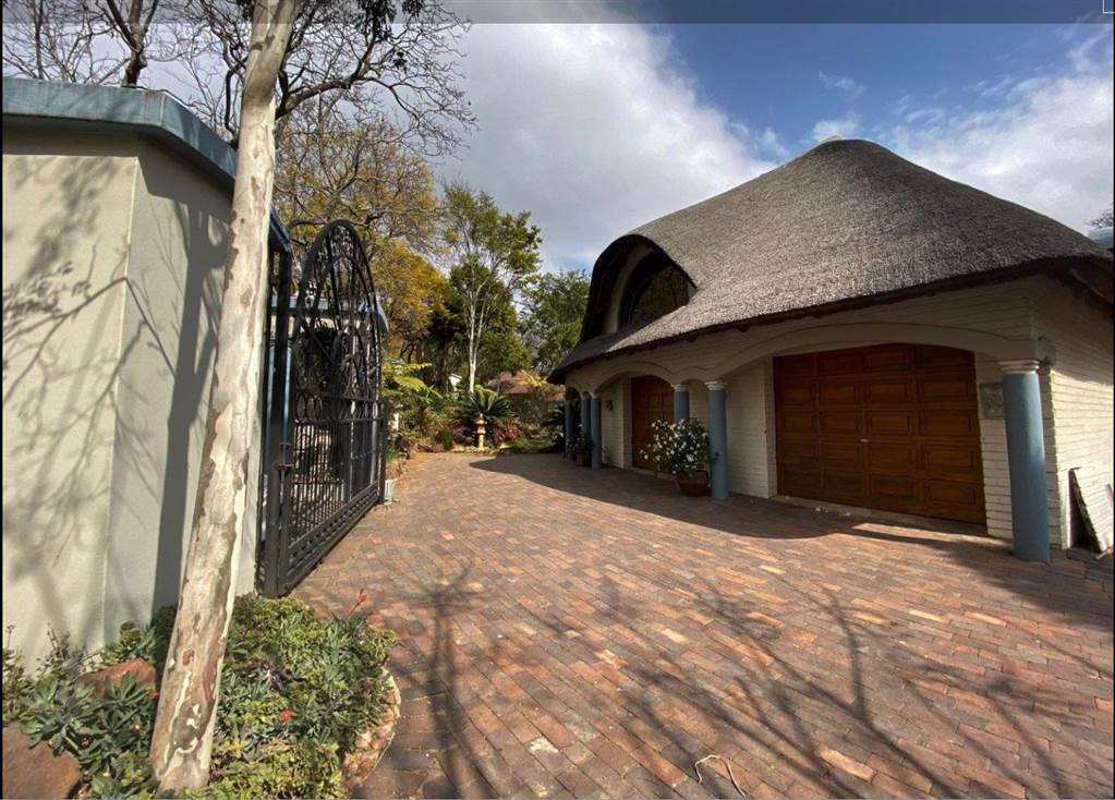6 Bed House in Bryanston photo number 30