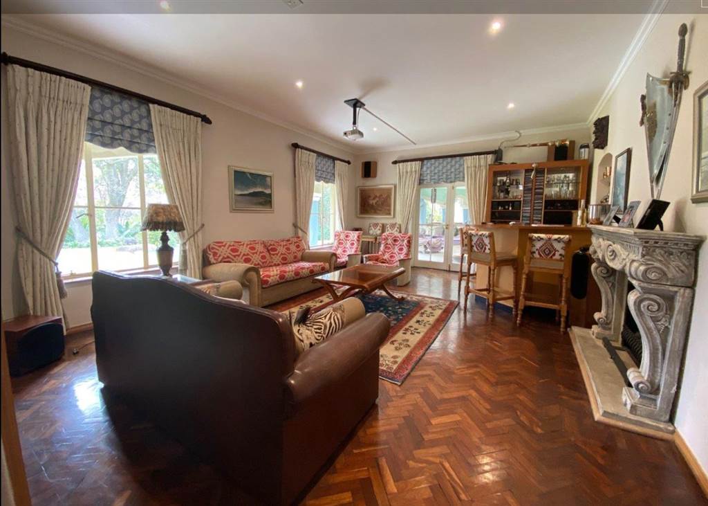 6 Bed House in Bryanston photo number 6