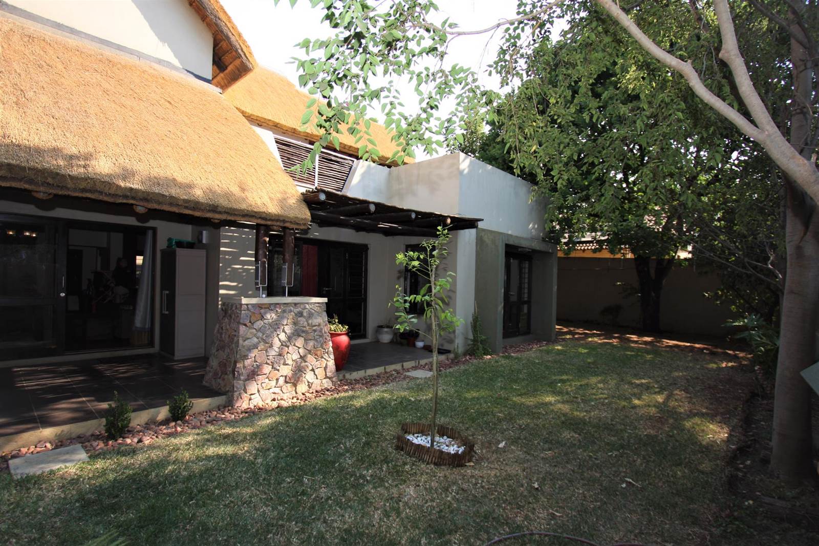3 Bed Townhouse in Douglasdale photo number 1