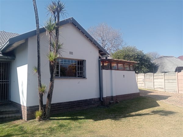 3 Bedroom House 3 Bedroom House