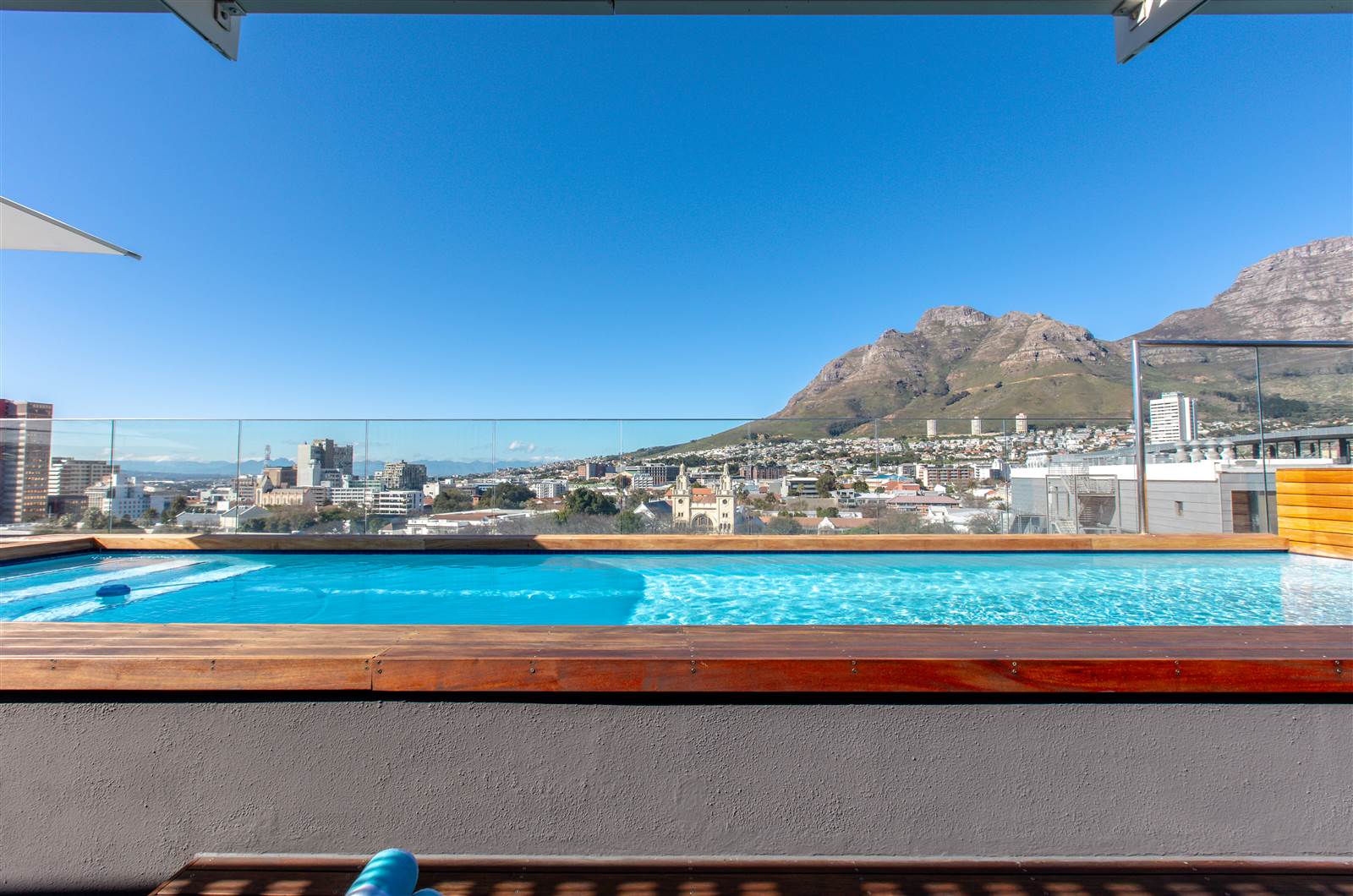 3 Bed Apartment in Cape Town City Centre photo number 28