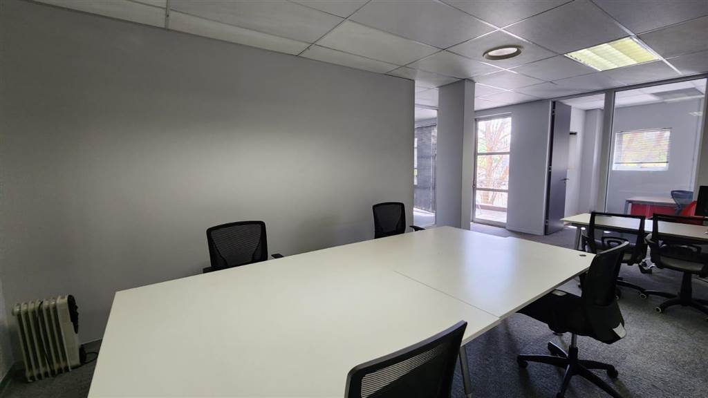 80  m² Commercial space in Centurion CBD photo number 9
