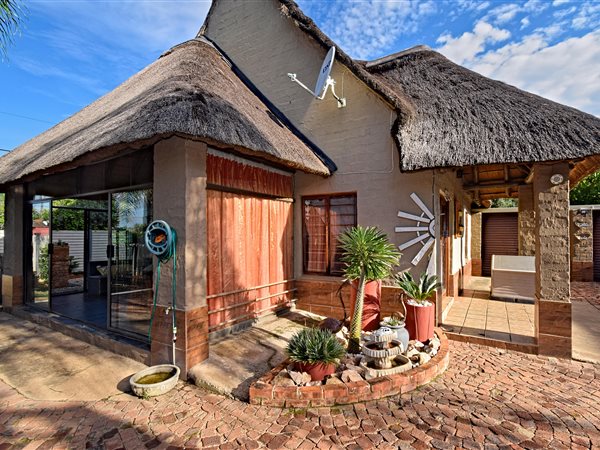 3 Bedroom House 3 Bedroom House