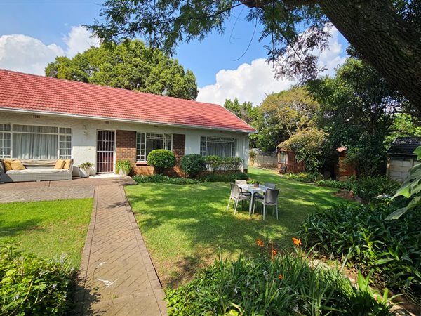 4 Bedroom House 4 Bedroom House