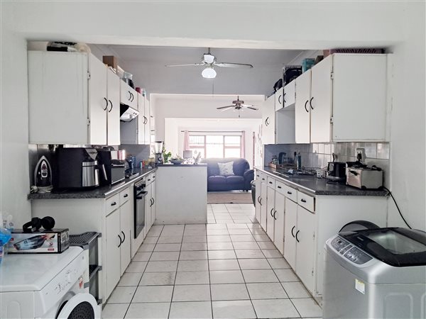 3 Bedroom House 3 Bedroom House