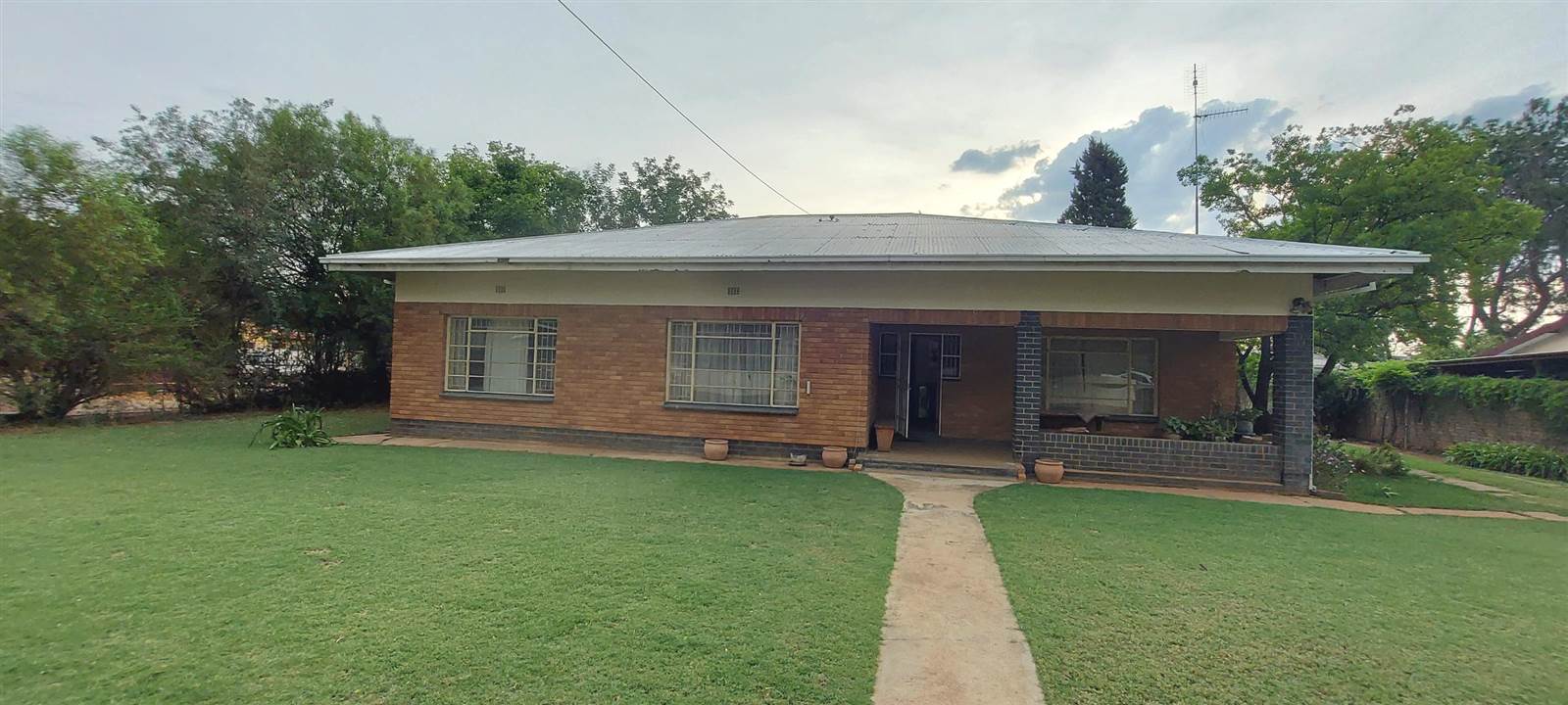 3 Bed House in Mafikeng photo number 28