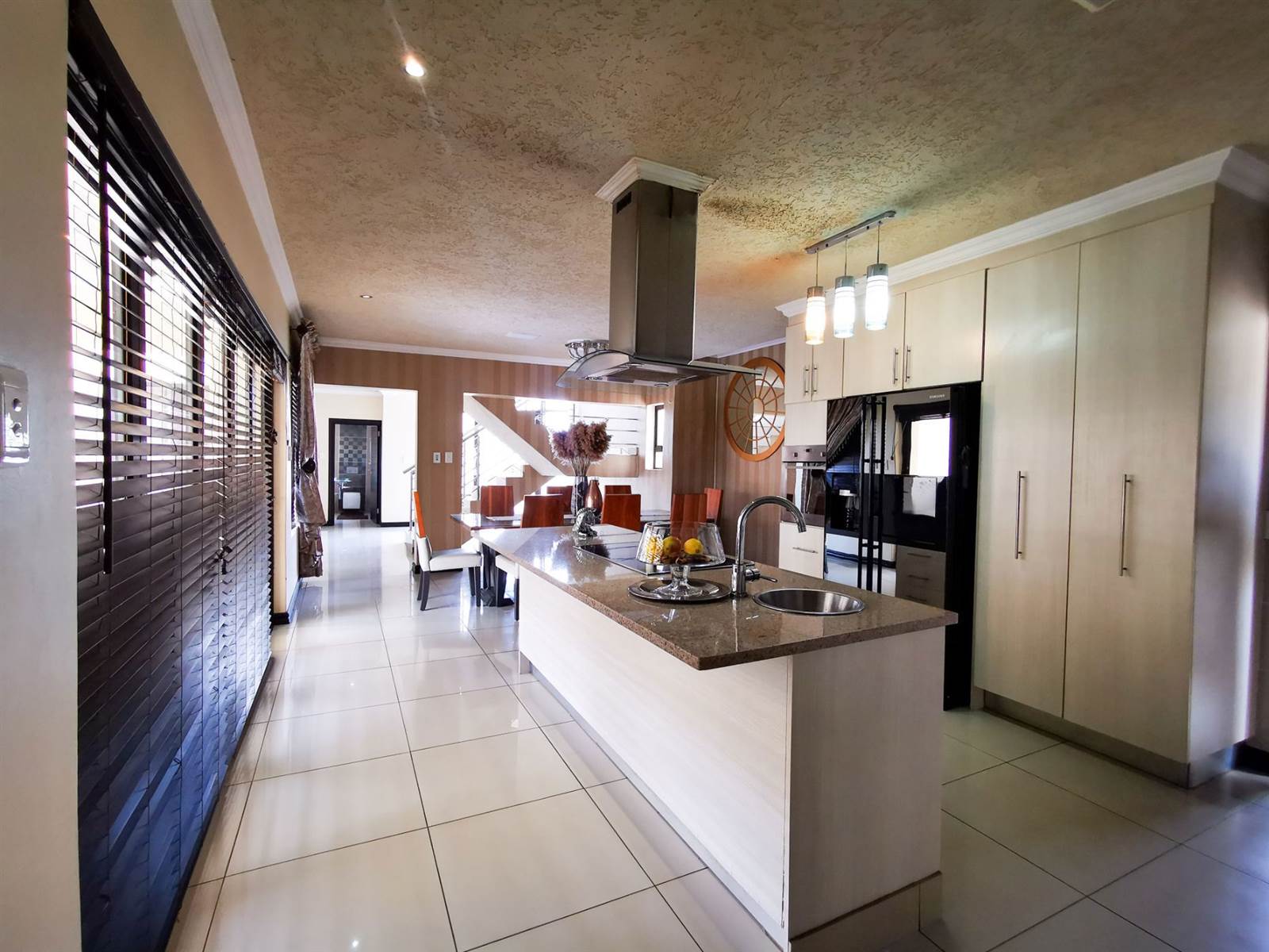 4 Bed House in Zambezi Country Estate photo number 15