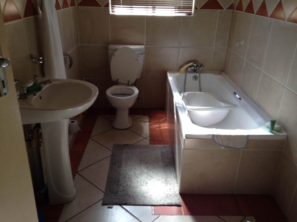 3 Bed Flat in Bo Dorp photo number 11