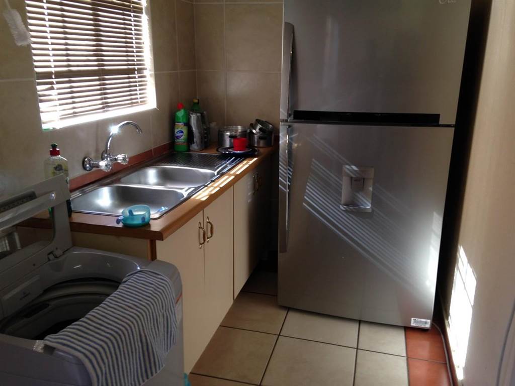 3 Bed Flat in Bo Dorp photo number 9