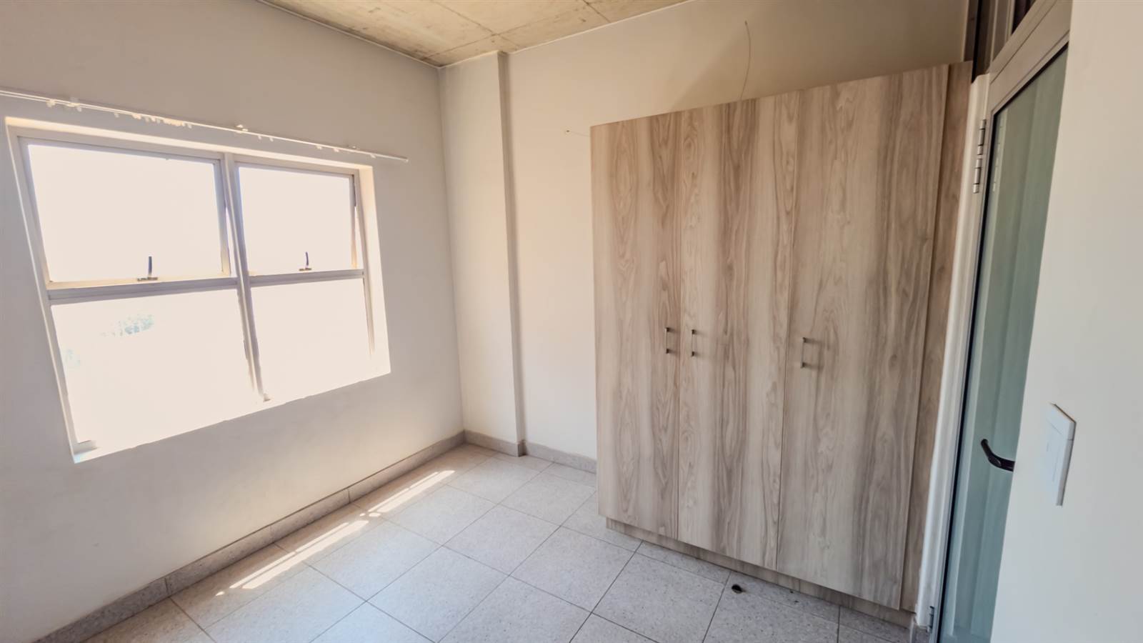 1 Bed Apartment in Kempton Park West photo number 4
